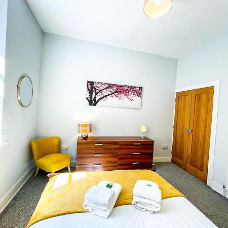 Stunning 2 Bed Apt Nr The Royal Mile & The Castle Единбург Екстериор снимка