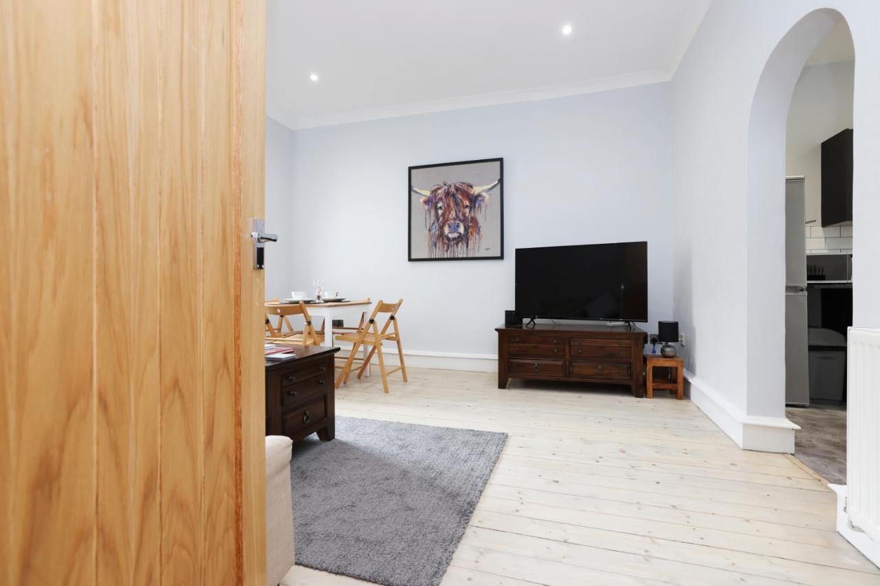 Stunning 2 Bed Apt Nr The Royal Mile & The Castle Единбург Екстериор снимка