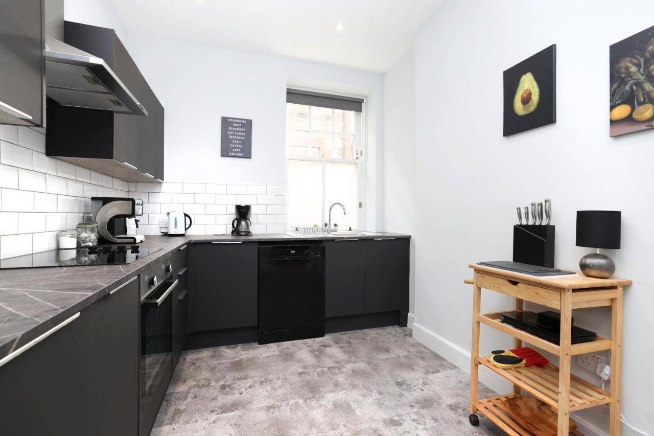 Stunning 2 Bed Apt Nr The Royal Mile & The Castle Единбург Екстериор снимка