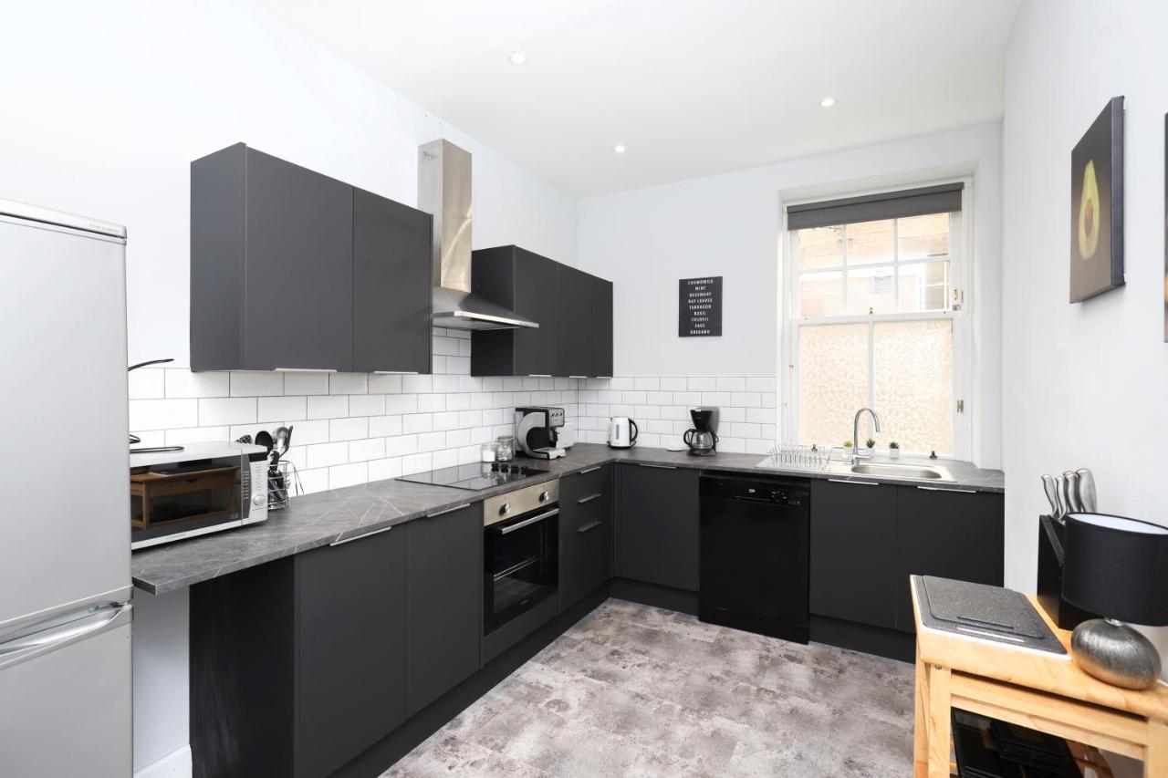 Stunning 2 Bed Apt Nr The Royal Mile & The Castle Единбург Екстериор снимка