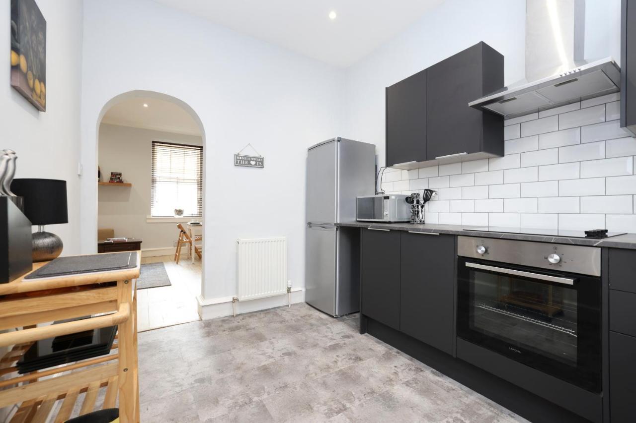 Stunning 2 Bed Apt Nr The Royal Mile & The Castle Единбург Екстериор снимка